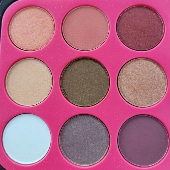 BH Cosmetics Glamreflection L'Amour - Picture 3 of 8